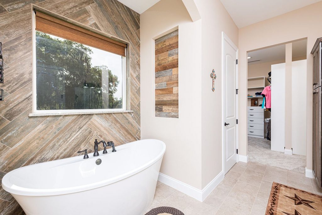 custom rustic farmhouse bathroom