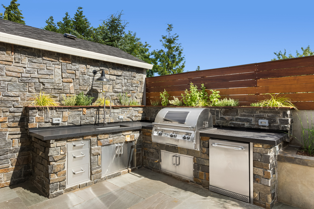 Tips for Designing the Best Outdoor Kitchen
