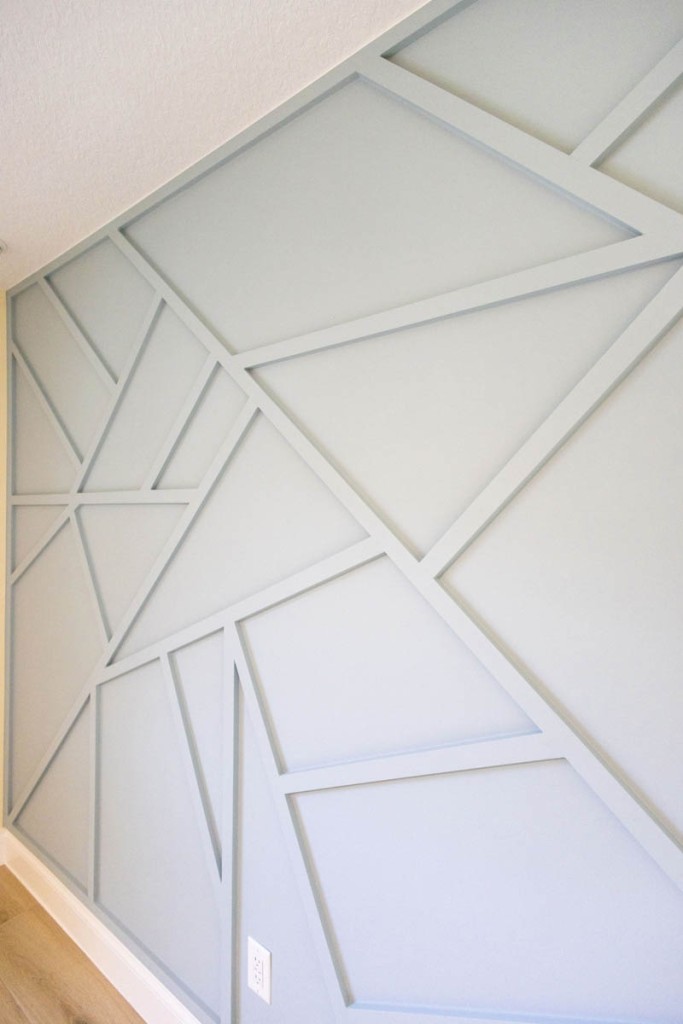 Rolling Hills Ranch bedroom wall detail